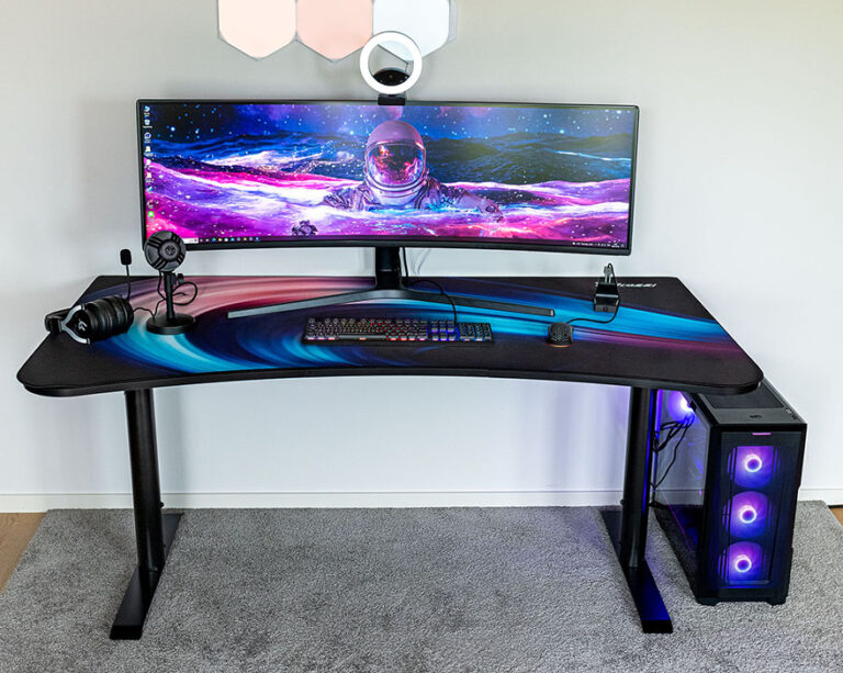 Elevate Your Gaming Experience with the Perfect Gaming Desk