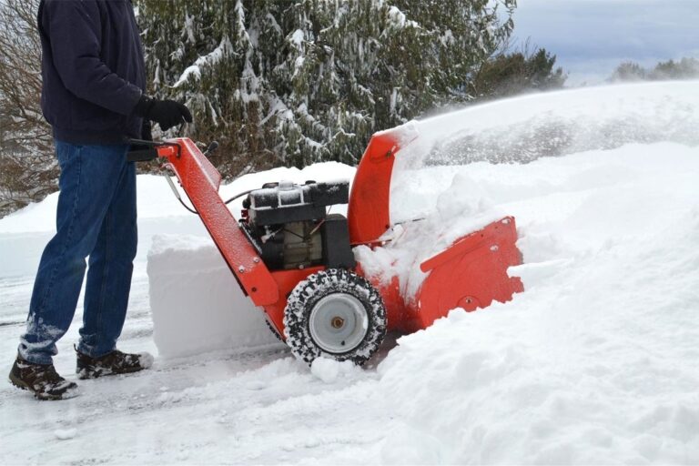 Top Snow Blowers of 2024: Your Ultimate Guide to Handling Winter Snow.